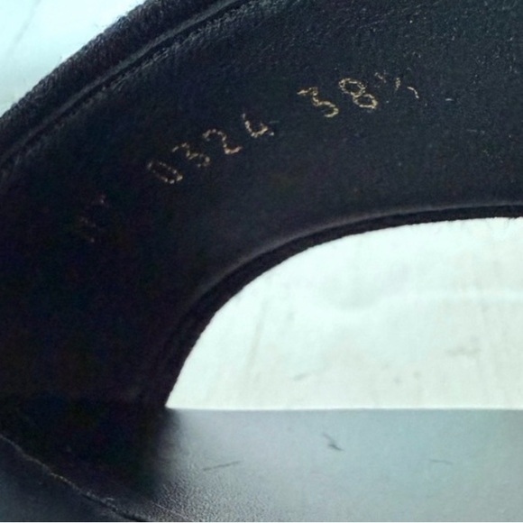 Excellent condition Christian Dior Calfskin Raffia
Embroidered Dway Platform38/5 - Picture 8 of 11